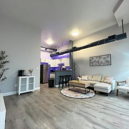 Апартаменты Local Modern Getaway - Ground Floor Кливленд Экстерьер фото