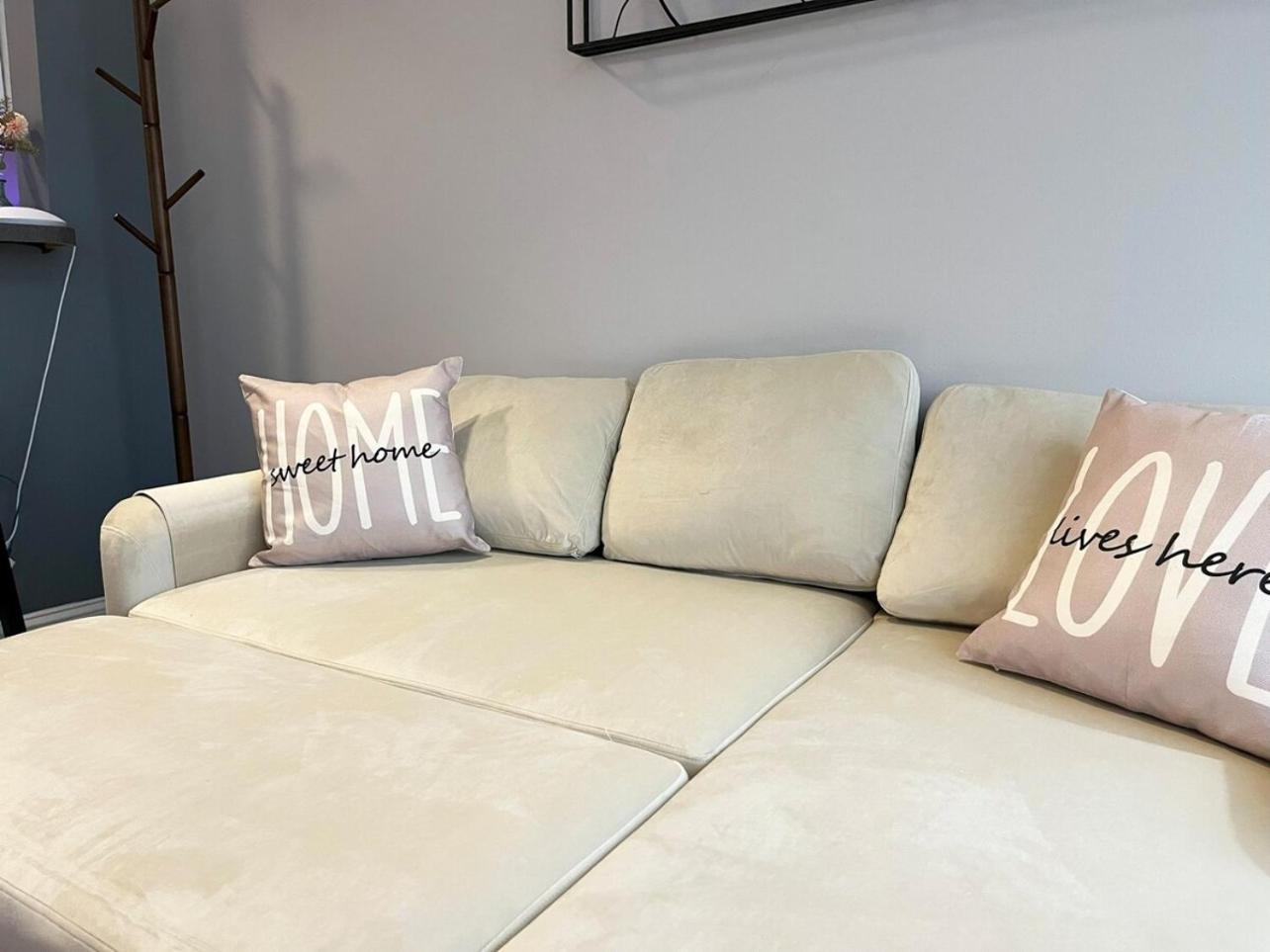 Апартаменты Local Modern Getaway - Ground Floor Кливленд Экстерьер фото